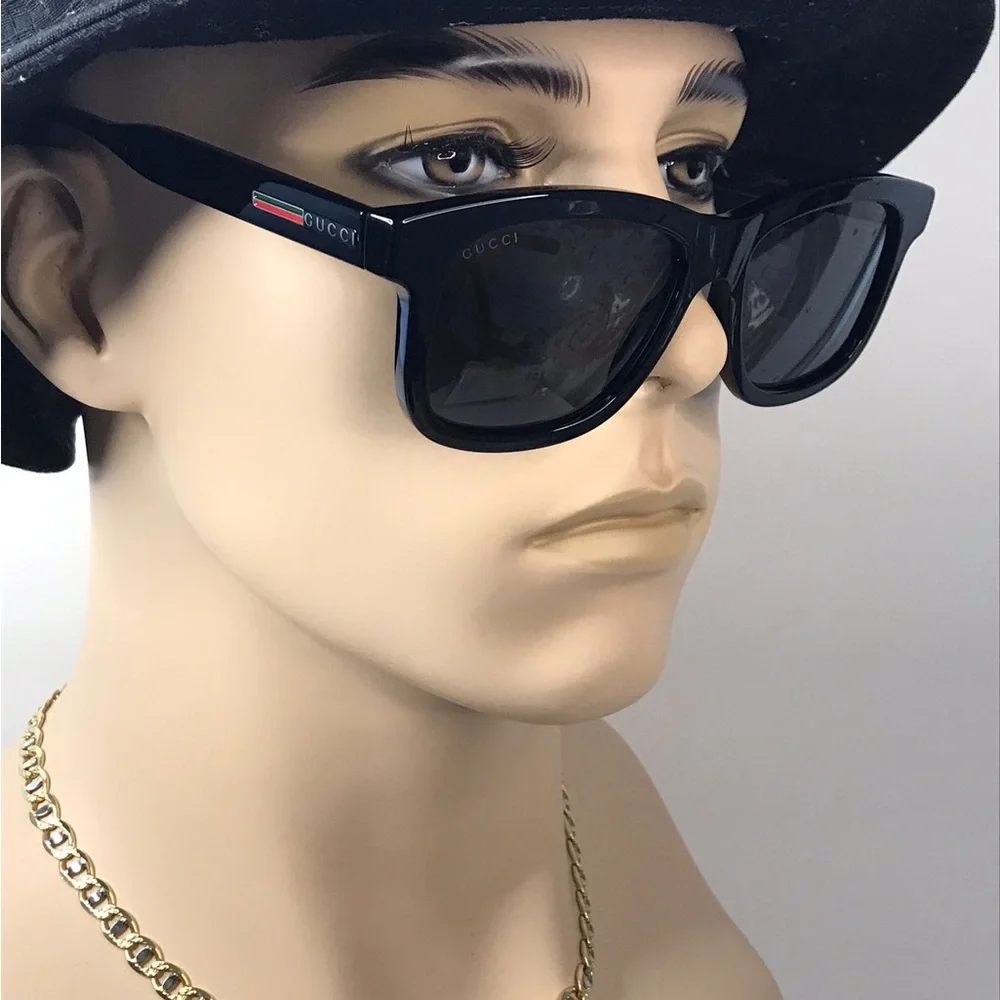 💯 Authentic Gucci Grey Square Men's Sunglasses GG0824S 005